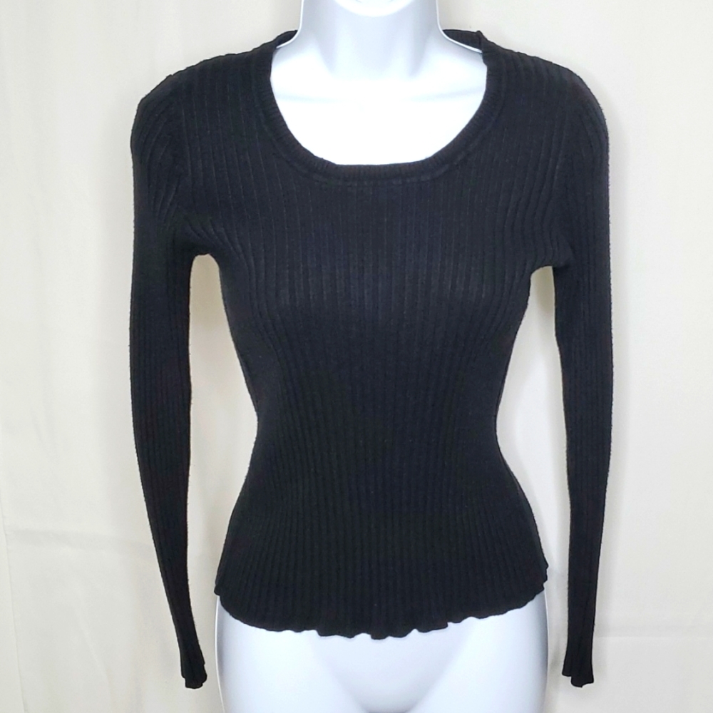 💲George Sweater - Picture 2 of 7